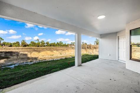 2618 Queen Drive Lehigh Acres FL 33971