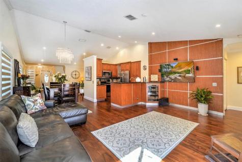 1433 Sabal Trail Weston FL 33327
