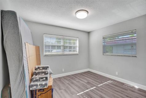 4017 Woodside Drive Coral Springs FL 33065