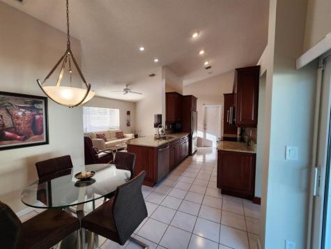426 SE 3rd Place Dania Beach FL 33004