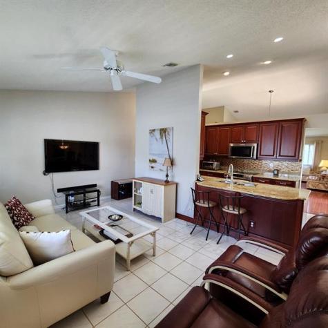 426 SE 3rd Place Dania Beach FL 33004