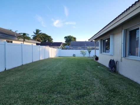 426 SE 3rd Place Dania Beach FL 33004