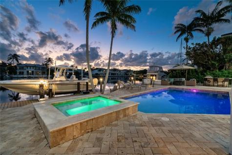 2833 NE 32nd Street Lighthouse Point FL 33064