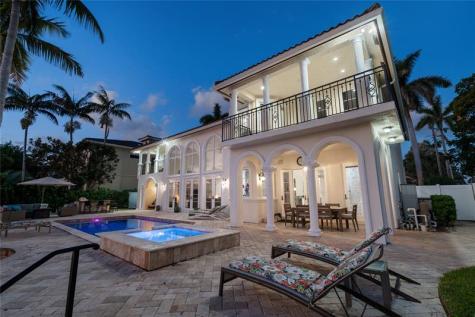 2833 NE 32nd Street Lighthouse Point FL 33064