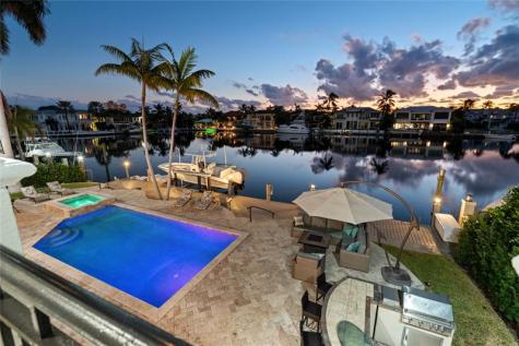 2833 NE 32nd Street Lighthouse Point FL 33064