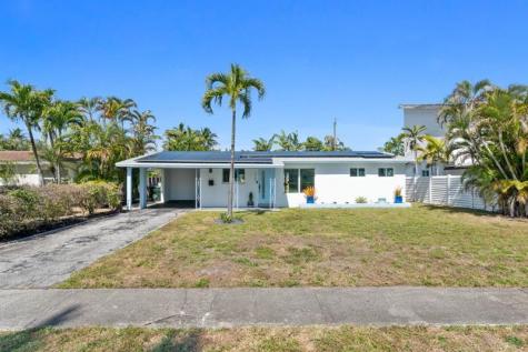 1741 NE 40th Street Oakland Park FL 33334