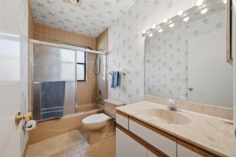 2805 NW 15th Street Delray Beach FL 33445