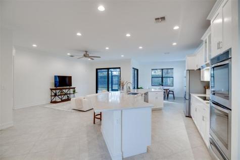 4985 55TH Street Vero Beach FL 32967