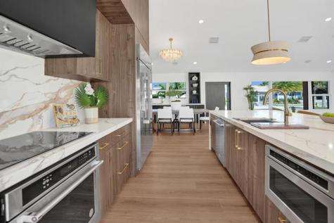 1550 SE 8th Street Deerfield Beach FL 33441
