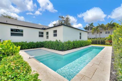 4015 Washington Road West Palm Beach FL 33405