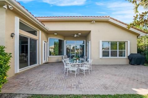 11808 Foxbriar Lake Trail Boynton Beach FL 33473