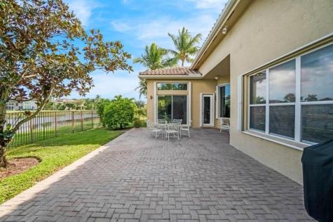 11808 Foxbriar Lake Trail Boynton Beach FL 33473