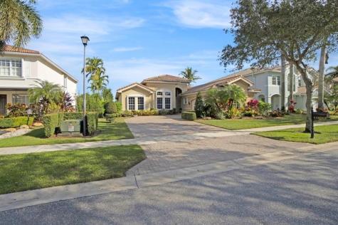 11808 Foxbriar Lake Trail Boynton Beach FL 33473