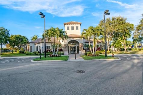 11808 Foxbriar Lake Trail Boynton Beach FL 33473