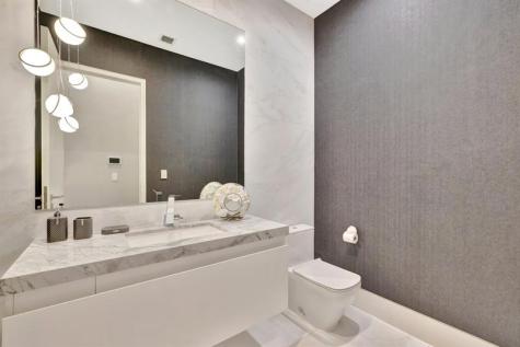 2560 Del Lago Drive Fort Lauderdale FL 33316