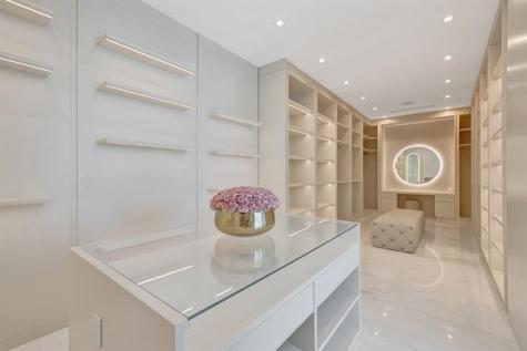 2560 Del Lago Drive Fort Lauderdale FL 33316