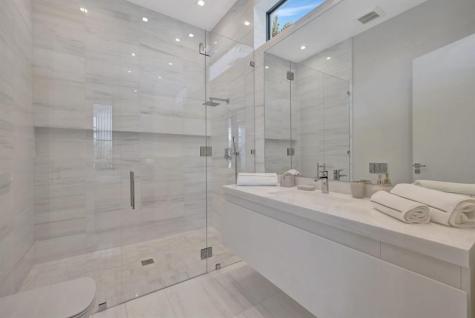 2560 Del Lago Drive Fort Lauderdale FL 33316