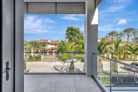 2560 Del Lago Drive Fort Lauderdale FL 33316