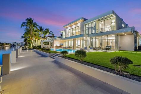 2560 Del Lago Drive Fort Lauderdale FL 33316