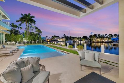 2560 Del Lago Drive Fort Lauderdale FL 33316