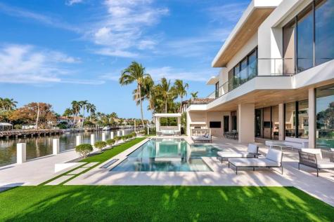 2560 Del Lago Drive Fort Lauderdale FL 33316