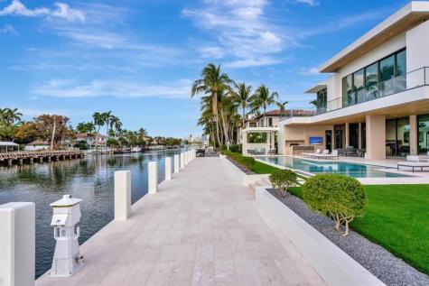 2560 Del Lago Drive Fort Lauderdale FL 33316