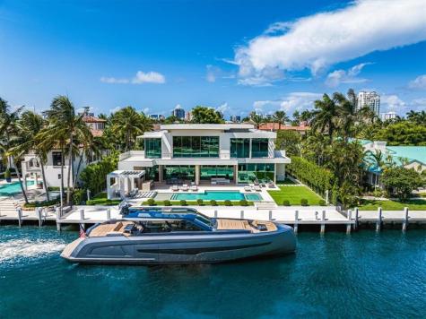 2560 Del Lago Drive Fort Lauderdale FL 33316