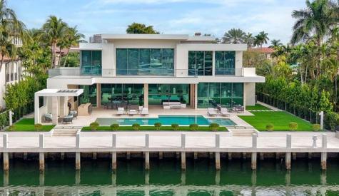 2560 Del Lago Drive Fort Lauderdale FL 33316