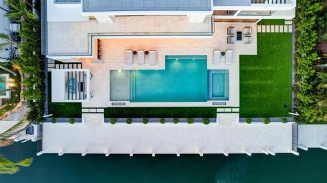 2560 Del Lago Drive Fort Lauderdale FL 33316