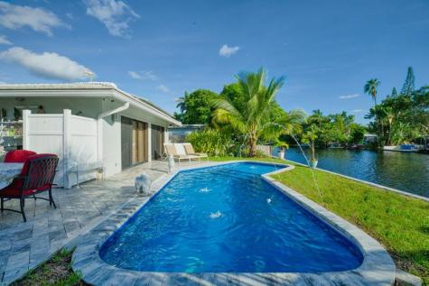 208 NE 30th Street Wilton Manors FL 33334