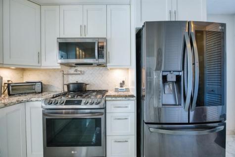 208 NE 30th Street Wilton Manors FL 33334