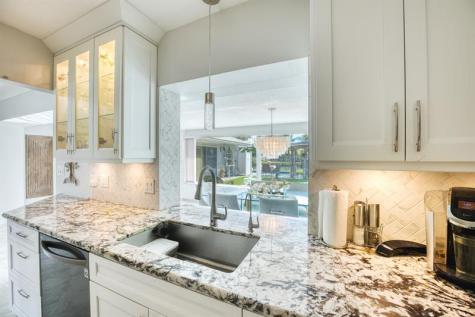208 NE 30th Street Wilton Manors FL 33334