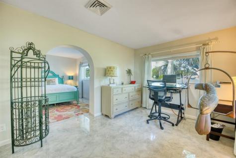208 NE 30th Street Wilton Manors FL 33334