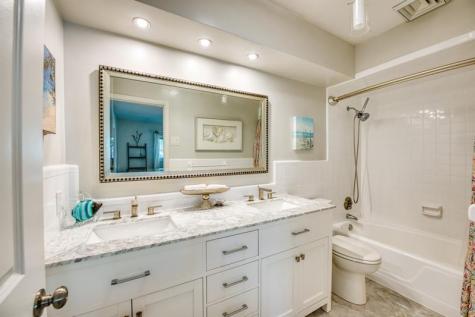 208 NE 30th Street Wilton Manors FL 33334
