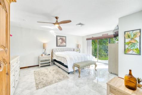 208 NE 30th Street Wilton Manors FL 33334