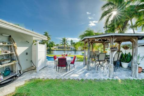 208 NE 30th Street Wilton Manors FL 33334