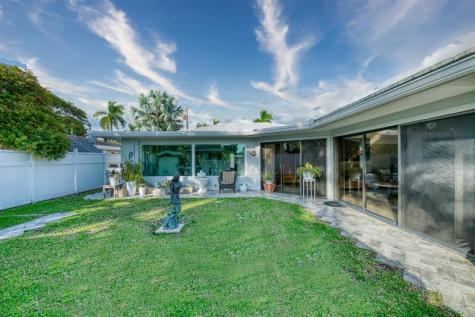 208 NE 30th Street Wilton Manors FL 33334