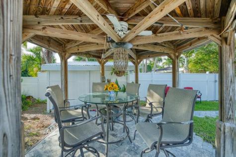 208 NE 30th Street Wilton Manors FL 33334