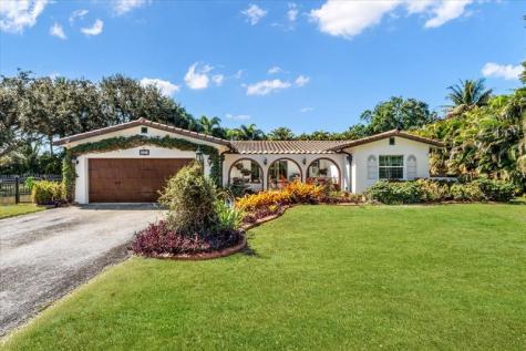 901 NW 116th Terrace Plantation FL 33325