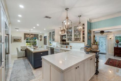 901 NW 116th Terrace Plantation FL 33325