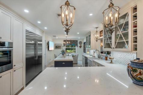 901 NW 116th Terrace Plantation FL 33325