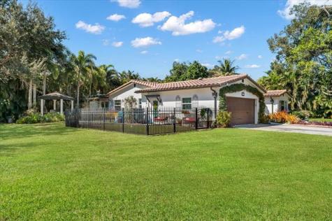 901 NW 116th Terrace Plantation FL 33325