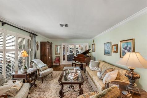901 NW 116th Terrace Plantation FL 33325