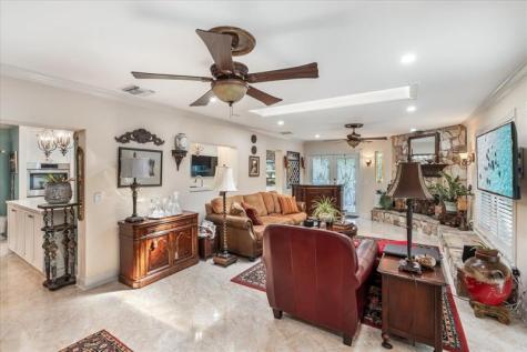 901 NW 116th Terrace Plantation FL 33325