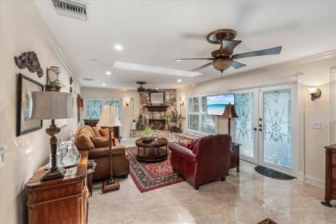 901 NW 116th Terrace Plantation FL 33325