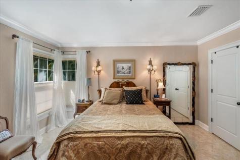 901 NW 116th Terrace Plantation FL 33325