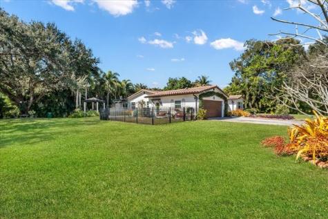 901 NW 116th Terrace Plantation FL 33325