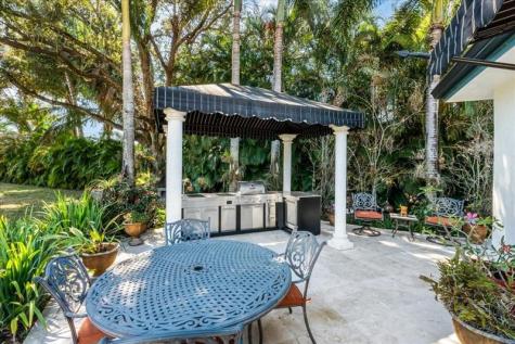 901 NW 116th Terrace Plantation FL 33325