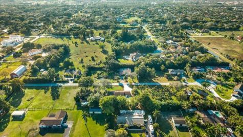 901 NW 116th Terrace Plantation FL 33325