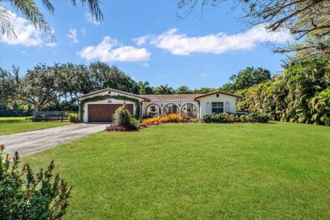 901 NW 116th Terrace Plantation FL 33325